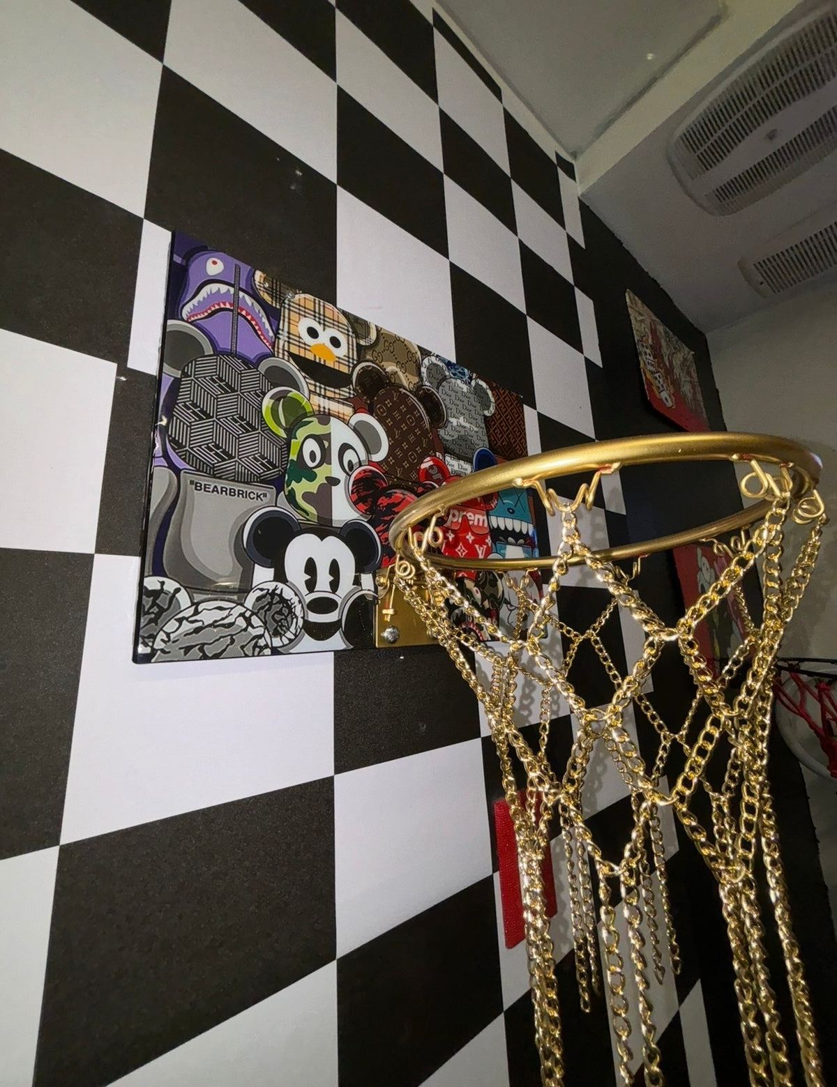 Hypebeast Bear Basketball Hoop